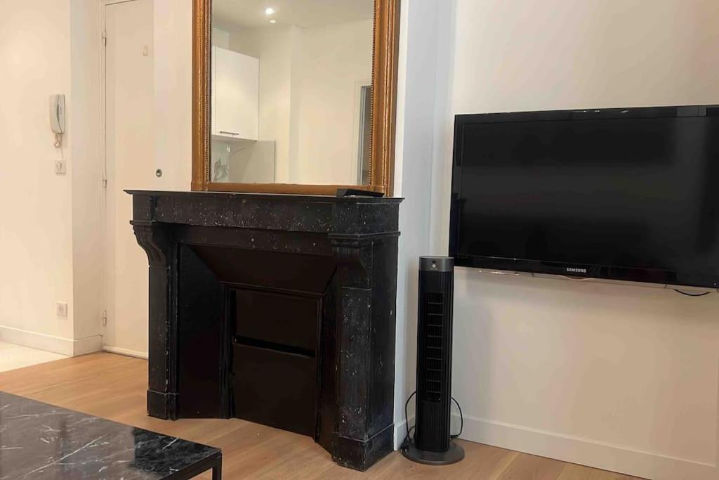 Luxury Appartment, Champs Elysees, Neuf ! Париж Екстериор снимка